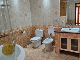 Skopje Karposh, 10 Rooms, 600 m² Unfurnished Detached House - For Sale | Photo 12
