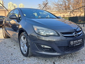 2012 Model Opel Astra Diesel Manual Transmission Hatchback 208,800 km - For Sale
