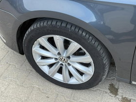 2012 Model Volkswagen Passat Diesel Automatic Transmission Station Wagon 219,300 km - For Sale | Photo 7