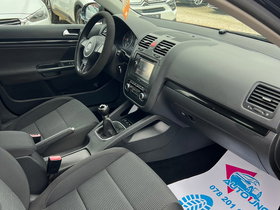 2010 Model Volkswagen Jetta Diesel Manual Transmission Sedan 223,000 km - For Sale | Photo 9