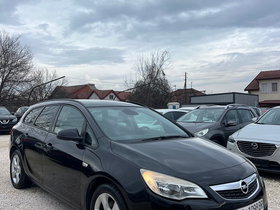 2011 Model Opel Astra Van Diesel Manual Transmission Station Wagon 199,000 km - For Sale | Photo 3