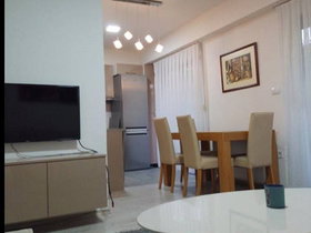Üsküp Karpoş, 2 Oda, 40 m² Eşyalı Apartman Dairesi - Satılık