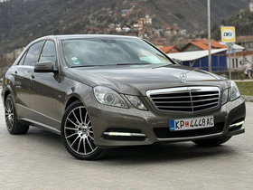 2011 Model Mercedes-Benz E Diesel Automatic Transmission Sedan 217,000 km - For Sale | Photo 3