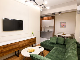 Shkup Qendër, 2 Dhoma, 45 m² Mobilim Luksoz Apartament - Qira Ditore