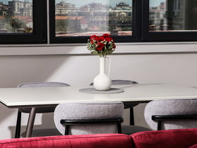 Skopje Centar, 2 Rooms, 35 m² Luxury Furnished Apartment - Daily Rental | Photo 4