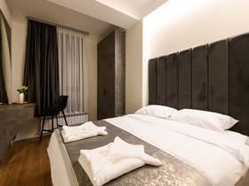 Skopje Centar, 4 Rooms, 35 m² Luxury Furnished Apartment - Daily Rental | Photo 5