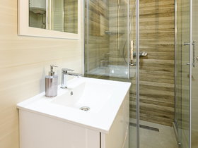 Skopje Centar, 4 Rooms, 35 m² Luxury Furnished Apartment - Daily Rental | Photo 7