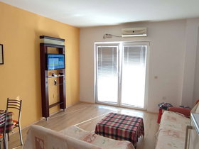 Ohër, 5 Dhoma, 45 m² Mobilim Luksoz Apartament - Qira Ditore