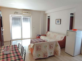 Ohrid, 5 Rooms, 45 m² Luxury Furnished Apartment - Daily Rental | Photo 6