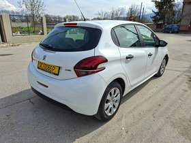 2015 Model Peugeot 208 Diesel Manual Transmission Hatchback 170,000 km - For Sale | Photo 2