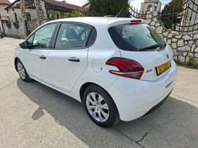 2015 Model Peugeot 208 Diesel Manual Transmission Hatchback 170,000 km - For Sale | Photo 7