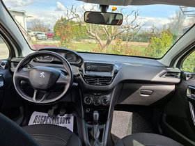 2015 Model Peugeot 208 Diesel Manual Transmission Hatchback 170,000 km - For Sale | Photo 10