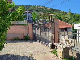 Skopje Kisela Voda, 7 Rooms, 400 m² Furnished Detached House - For Sale | Photo 3