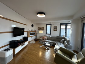 Skopje Centar, 4 Rooms, 102 m² Luxury Furnished Apartment - For Sale | Photo 4