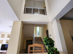 Skopje Kisela Voda, 7 Rooms, 400 m² Furnished Detached House - For Rent | Photo 2