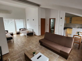 Skopje Kisela Voda, 7 Rooms, 400 m² Furnished Detached House - For Rent | Photo 6