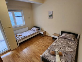 Skopje Kisela Voda, 7 Rooms, 400 m² Furnished Detached House - For Rent | Photo 16