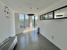 Skopje Gazi Baba, 6 Rooms, 180 m² Unfurnished Commercial Property - For Rent | Photo 7