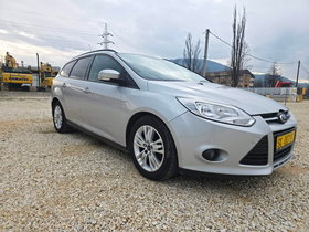 2012 Model Ford Focus Diesel Manual Transmission Station Wagon 180,000 km - For Sale | Photo 3