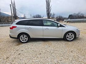 2012 Model Ford Focus Diesel Manual Transmission Station Wagon 180,000 km - For Sale | Photo 5