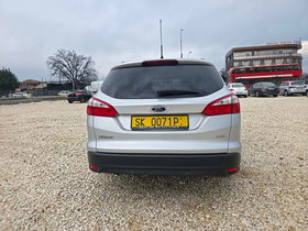 2012 Model Ford Focus Diesel Manual Transmission Station Wagon 180,000 km - For Sale | Photo 8