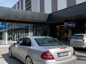 2003 Model Mercedes-Benz E Diesel Automatic Transmission Sedan 246,000 km - For Sale | Photo 4
