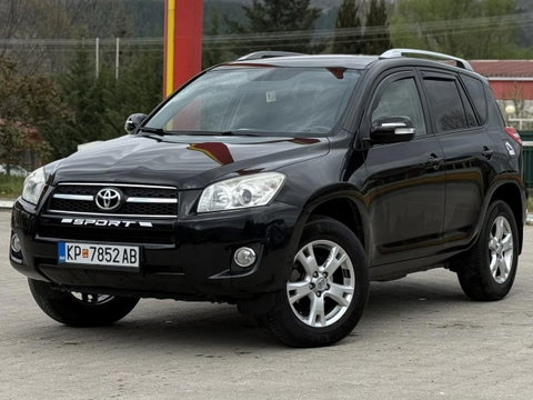 2009 Модел Toyota RAV4 Дизел Рачен Менувач SUV - Кросовер 198.000 км - На Продажба | Фотографија 1