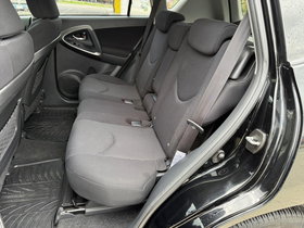 2009 Модел Toyota RAV4 Дизел Рачен Менувач SUV - Кросовер 198.000 км - На Продажба | Фотографија 10