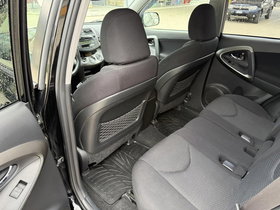 2009 Модел Toyota RAV4 Дизел Рачен Менувач SUV - Кросовер 198.000 км - На Продажба | Фотографија 11