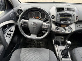 2009 Модел Toyota RAV4 Дизел Рачен Менувач SUV - Кросовер 198.000 км - На Продажба | Фотографија 13