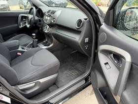 2009 Модел Toyota RAV4 Дизел Рачен Менувач SUV - Кросовер 198.000 км - На Продажба | Фотографија 14
