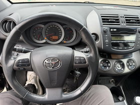 2009 Модел Toyota RAV4 Дизел Рачен Менувач SUV - Кросовер 198.000 км - На Продажба | Фотографија 18