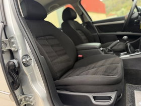 2010 Model Peugeot 407 Diesel Manual Transmission Sedan 124,000 km - For Sale | Photo 16