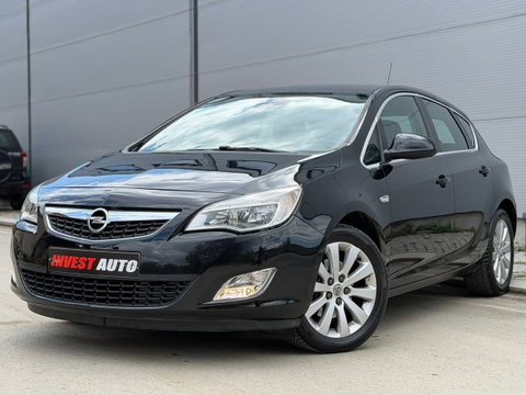 2011 Model Opel Astra Diesel Manual Transmission Hatchback 193,000 km - For Sale | Photo 1
