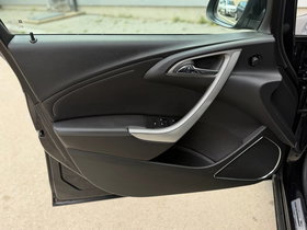 2011 Model Opel Astra Diesel Manual Transmission Hatchback 193,000 km - For Sale | Photo 16