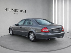 2016 Модел Mercedes-Benz E Дизел Рачен Менувач Седан 355.000 км - На Продажба | Фотографија 3