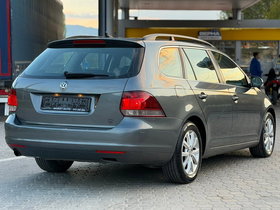 2011 Model Volkswagen Golf Diesel Manual Transmission Station Wagon 243,000 km - For Sale | Photo 6