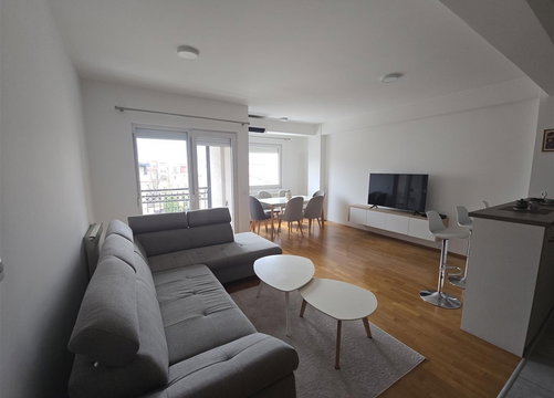 Стан за изнајмување во Скопје Центар – 4 соби 76 m² 800 € | 28.04.2026 | Фотографија 1