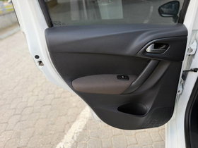 2014 Model Citroen C3 Petrol Automatic Transmission Hatchback 141,000 km - For Sale | Photo 20