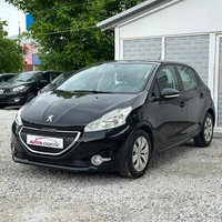 2013 Model Black Peugeot 208 Sedan Manual 165000 km For Sale