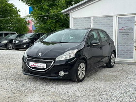2013 Model Peugeot 208 Diesel Manual Transmission Sedan 165,000 km - For Sale