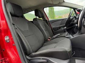 2013 Model Renault Clio Diesel Manual Transmission Hatchback 203,000 km - For Sale | Photo 12