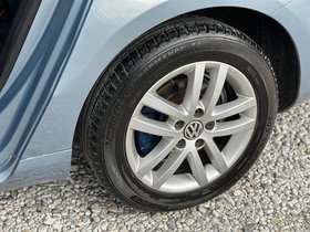 2011 Model Volkswagen Passat Variant Diesel Automatic Transmission Station Wagon 173,000 km - For Sale | Photo 12