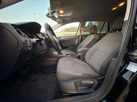 2014 Model Volkswagen Golf Diesel Automatic Transmission Hatchback 186,434 km - For Sale | Photo 9