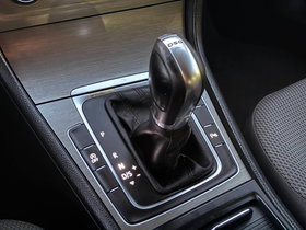 2014 Model Volkswagen Golf Diesel Automatic Transmission Hatchback 186,434 km - For Sale | Photo 14