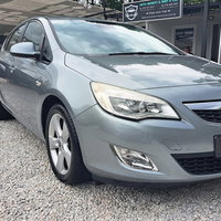 2011 Model Opel Astra Diesel Manual Transmission Hatchback 143,900 km - For Sale