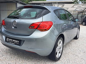 2011 Model Opel Astra Diesel Manual Transmission Hatchback 143,900 km - For Sale | Photo 4