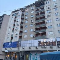 Shkup Qendër: 3 dhoma 114 m² Pa mobilim Pronë Komerciale - Qira Mujore