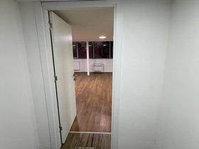 Skopje Centar, 3 Rooms, 114 m² Unfurnished Commercial Property - For Rent | Photo 5