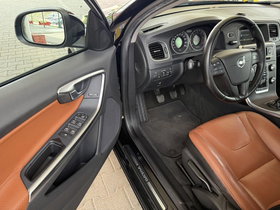 2011 Model Volvo S60 Diesel Manual Transmission Sedan 190,900 km - For Sale | Photo 8